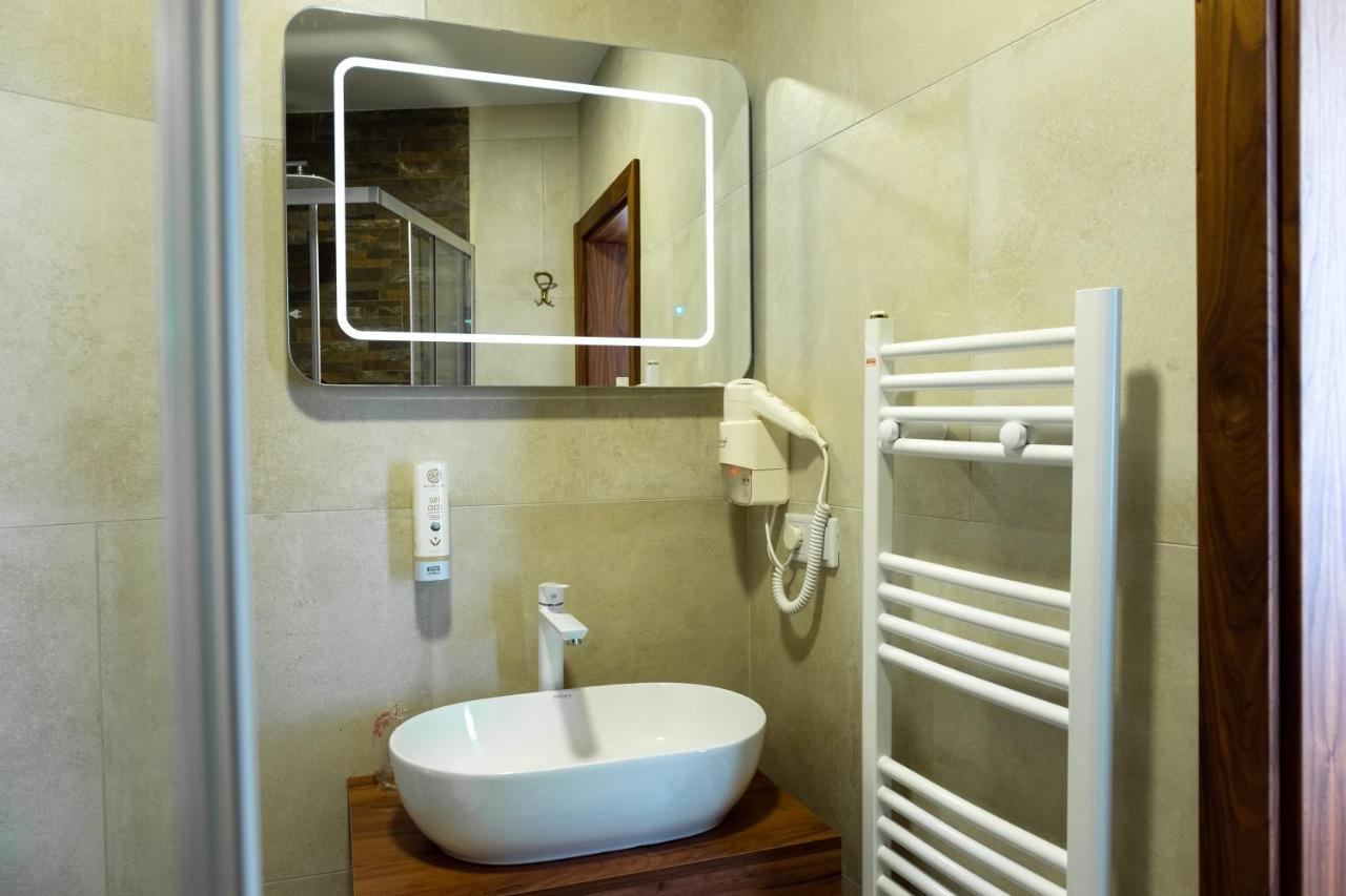 Edemus - Motel & Restaurant Maglaj Екстериор снимка